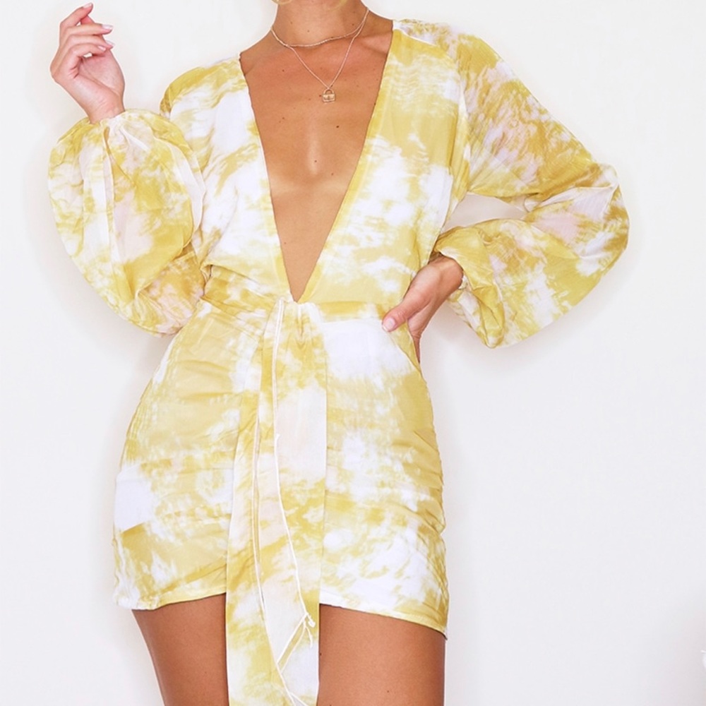 PrettyLittleThing Tie Dye Chiffon Bodycon Dress